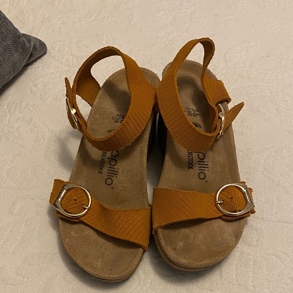 Women’s Buckle Strap Sandals in Mustard Yellow